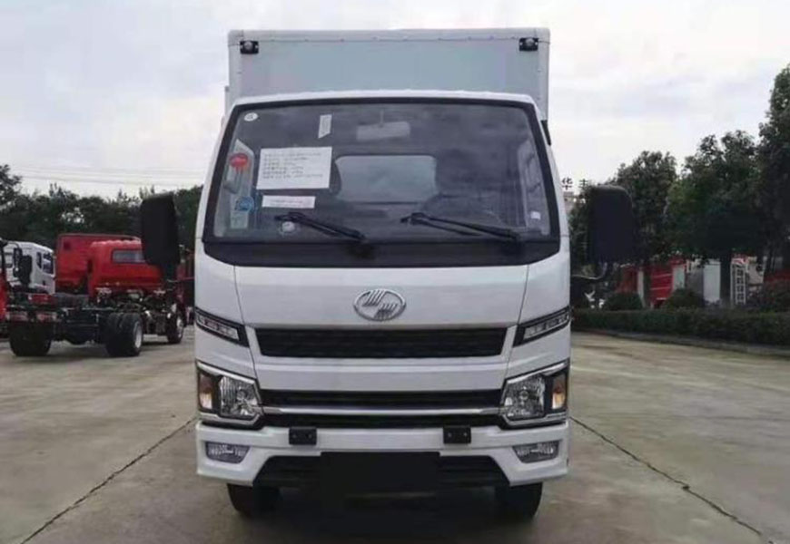 躍進(jìn)藍(lán)牌柴油國六爆破器材運輸車