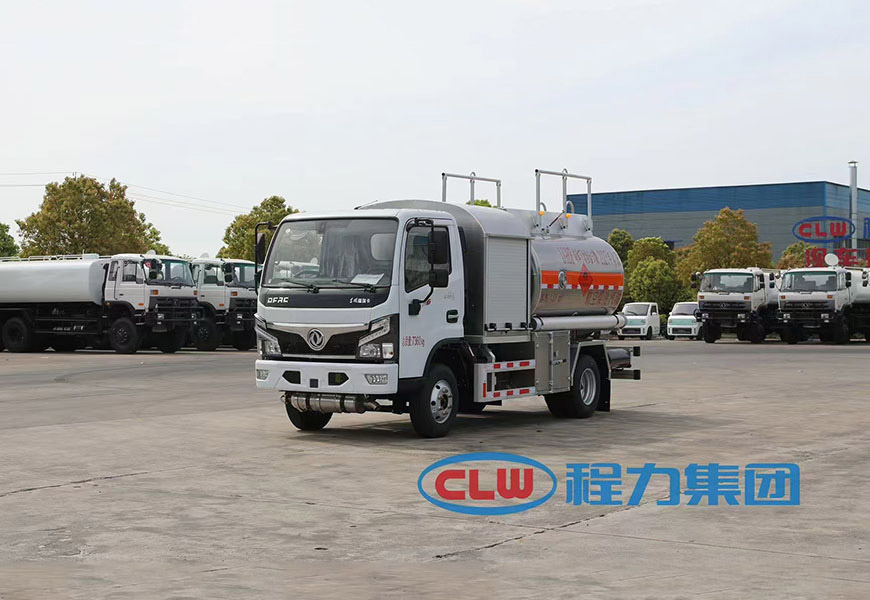 國(guó)六東風(fēng)小福瑞卡|多利卡五方航空飛機(jī)加油車(chē)